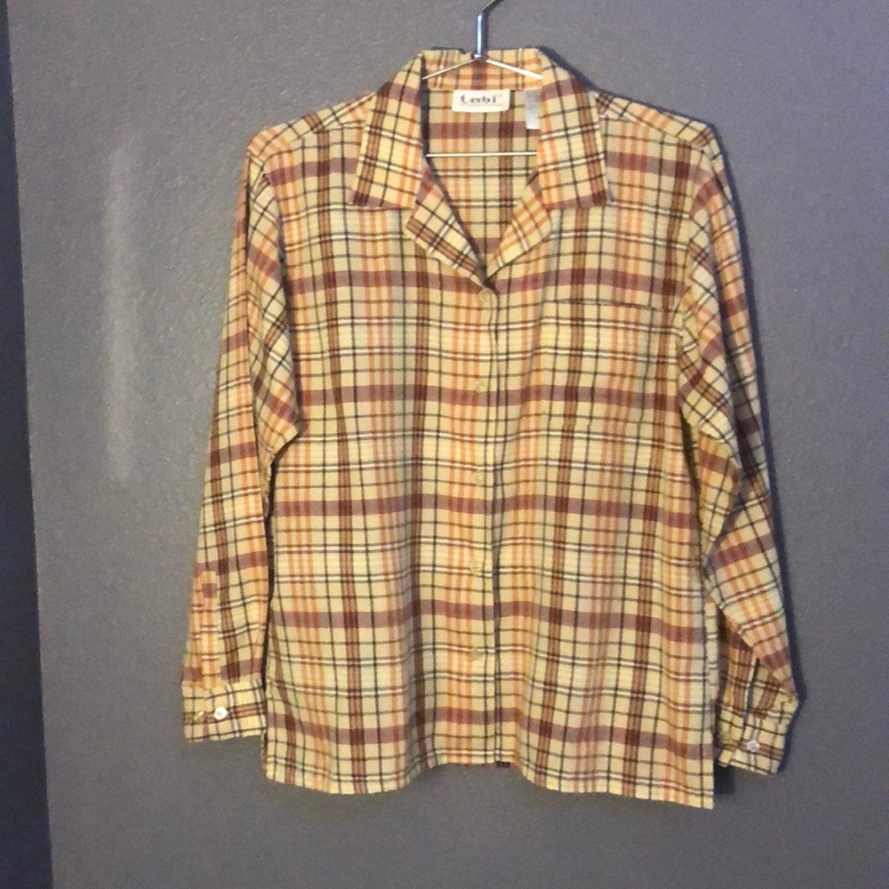 Tabi International Women’s Plaid Button Down Shirt